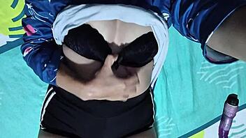 i uh love how this colombian couple gets hot n steamy in hotel room real homemade vid...