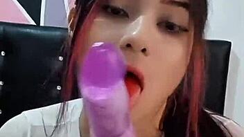 Actriz Porno Le Da Una Gran Mamada Casero Real Dildo Sexy Big Ass Armpit Housewife Wife Legs