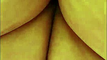 hey madura, why's your skirt upskirt in the street flashing that big ass until you give it up?