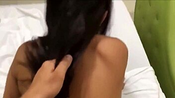 Recojo una desconocida de 18 años en la calle y acepta follar a cambio de dinero!