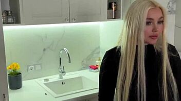 Young landlady in stockings craves hardcore fucking for cash