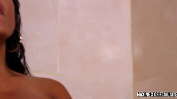 Maxine X Squirts Hard After Drilling Tight Ass with Vibrator