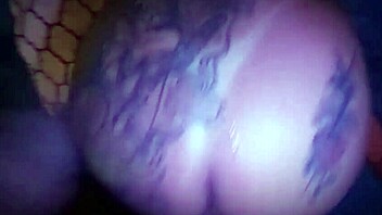 fodendo a gostosa no sof� da sala