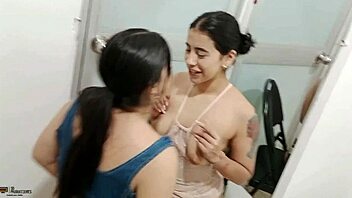 Best lesbian friends explore their lust together