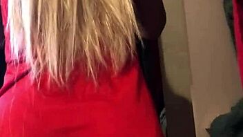 Fui no meu quarto no natal e fudi minha inteada