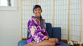 omg midori black is all solo with her vibrator dildo making that shaved ebony pussy explode in huge body clenching orgasms 😍🍑