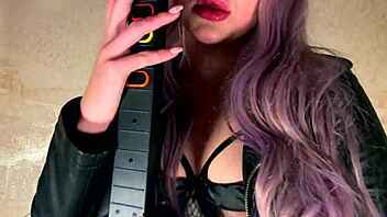 cute amateur girl with anal plug in big ass roleplays fingering tight pussy with vibrator on camera for orgasm