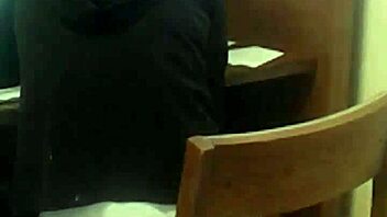 i feel so aroused by these smelly lesbian feet