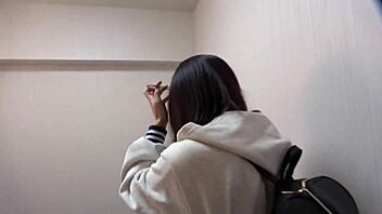 Adorable Japanese Babe Gives Homemade Blowjob with Toys and Cumshot