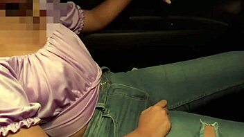 Recojo una desconocida de 18 años en la calle y acepta follar a cambio de dinero!