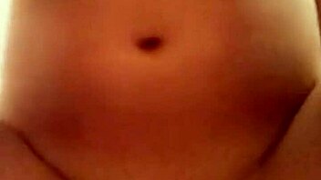 El tio de mi novio le invirti� para penetrar mi co�o