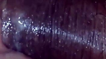 adoro sujar no anal o pau do macho e ver carinha de nojo dele