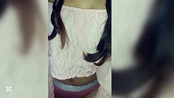 i love how this 18yo cutie with perfect tits sucks my fingers in homemade clip