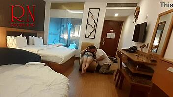 Come on, lick this beautiful slut's navel and juicy pussy after pouring the drink in there to sip!