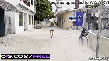 Hey teen Marina, why lose control walking and wet those jeans publicly?