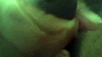 I had an amazing cumshot in the shower with amateurs