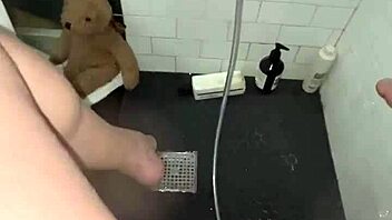 Arab Elite Saudi Girl Masturbates Tight Pussy in Shower