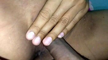 That beautiful wet shaved pussy and blowjob action