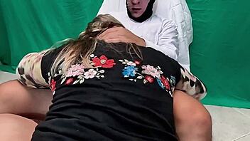 Scandal, my latina culona housewife seduces me behind my wife's back, she's a very hot milf with big ass and tits.