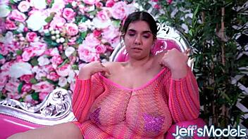 Chubby Babe Rose D Kush Rides Huge Silicone Toy