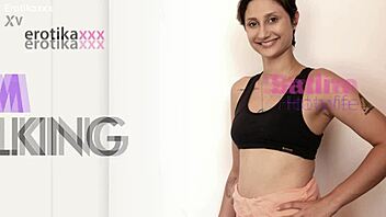 omg sadira hotwife is out flashing and fucking for that epic cumwalking facial scene