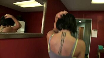 Jenna Moretti, are you chatting with fans while getting fucked nude in 4k with anal fingering and gaping asshole?