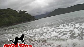 这骚非洲妞狂欢趴体硬肛颜射爽翻天？