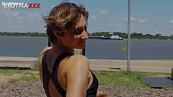 omg sadira hotwife is out flashing and fucking for that epic cumwalking facial scene