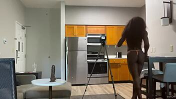 hey lola black, why are you licking that lollipop so sexily live?