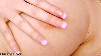 Beachy Blonde Babe Teases With Sexy Body In Photoshoot Interview!