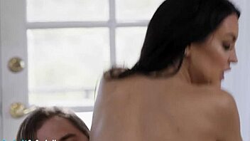 Do you think I have enough dick experience? Jamie Michelle asks while showing skills.