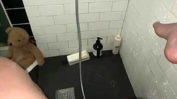 Arab Elite Saudi Girl Masturbates Tight Pussy in Shower