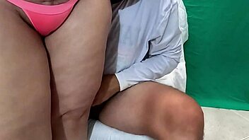 Scandal, my latina culona housewife seduces me behind my wife's back, she's a very hot milf with big ass and tits.