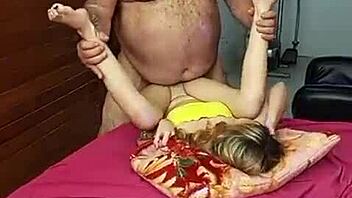 Muscular bodybuilder enjoys all-day sessions with sexy crossdresser