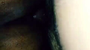 i'm a hot milf with big ass from tuxtla showing off my curves in wild session