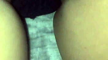 Morena cachonda showed off her big ass like a pro milf prostitute in a casual encounter.