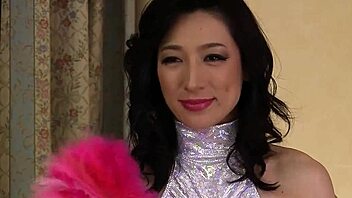 Skinny Japanese woman discusses role in uncensored JAV casting