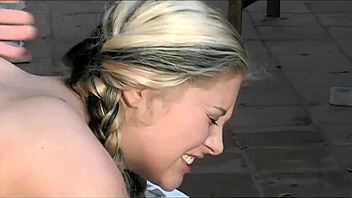 Busty bailey nicole enjoys a casual encounter at the park