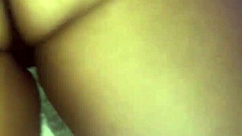 Morena cachonda showed off her big ass like a pro milf prostitute in a casual encounter.