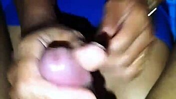 Sekretaris Baru Wajib Ngocokin Kontol Bos Dulu