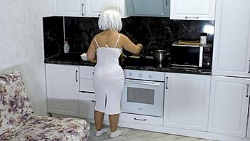 Horny milf gets assfucked hard at home while forgetting about breakfast prep.