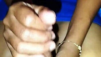 Sekretaris Baru Wajib Ngocokin Kontol Bos Dulu