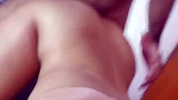 Ngentot Doggy Sampai Ke Dasar Banget