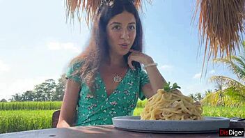 Oh Wow, Cumwalk In Public Cafe While Eating Pasta Carbonara With Fresh Sperm All Over My Face!