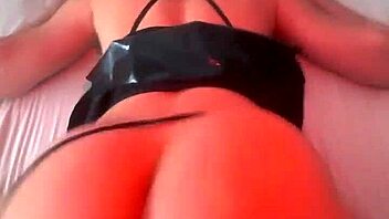 Latina with Beautiful Round Ass Doing Great Twerk on Big Cock