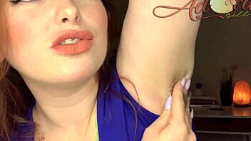 Hey, Watch My Girlfriend Grow Out Armpit Hair for This Dirty Fetish Fantasy!