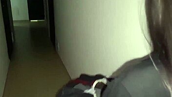 Me cojo a mi vecina del 404 mientras su marido trabaja, hardcore teen ass pounding 🔥🍑