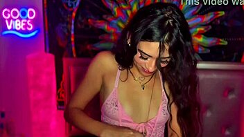 Sexy petite 18+ luxe la fox begs for creampie from bbc!