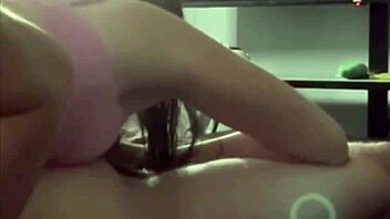 Curvy Redhead And Brunette Share Tender Kisses And Fingering 😘