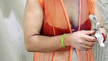 Oh man, I loved that hot massage with Netu, chubby Indian BBW talking dirty in Hindi